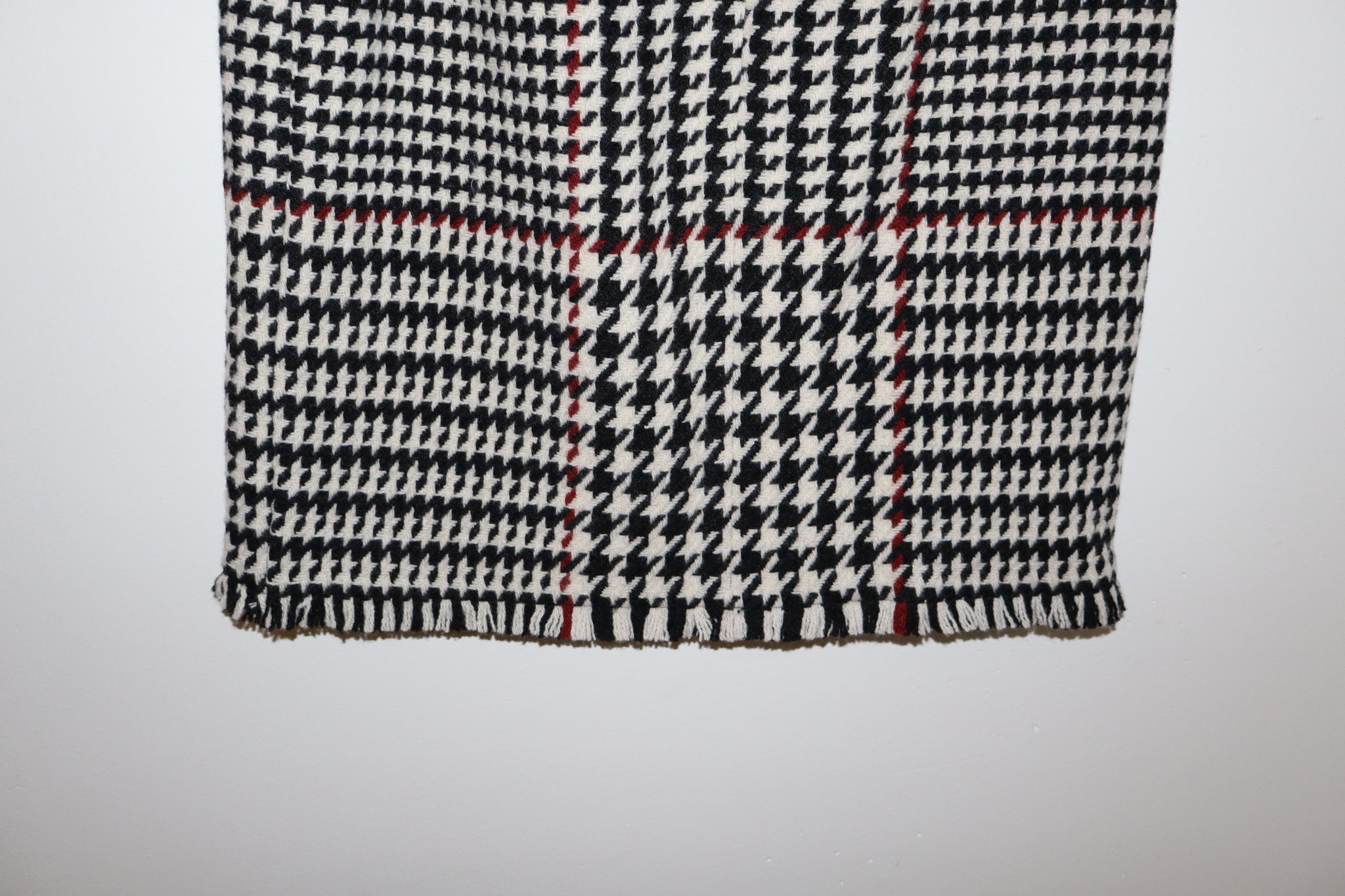 Akris Punto Houndstooth Woven Knee-Length Skirt Size: M | US6, FR38