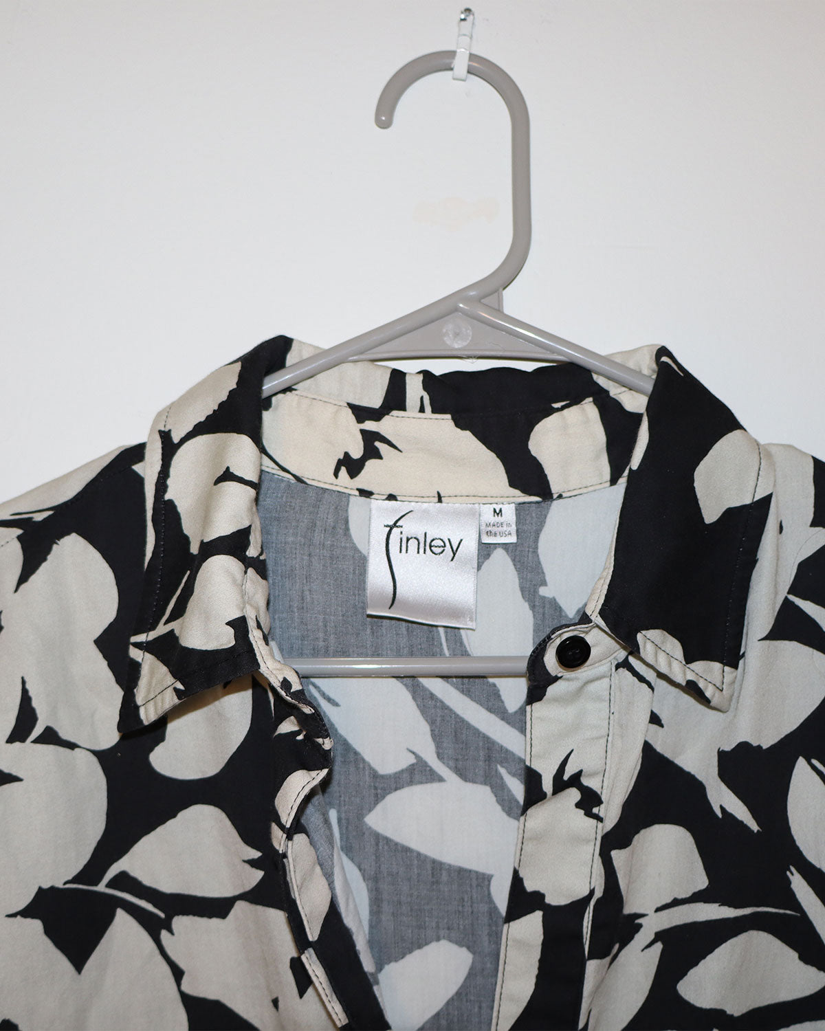 Finley Printed Long Sleeve Button-Up Top Size: M