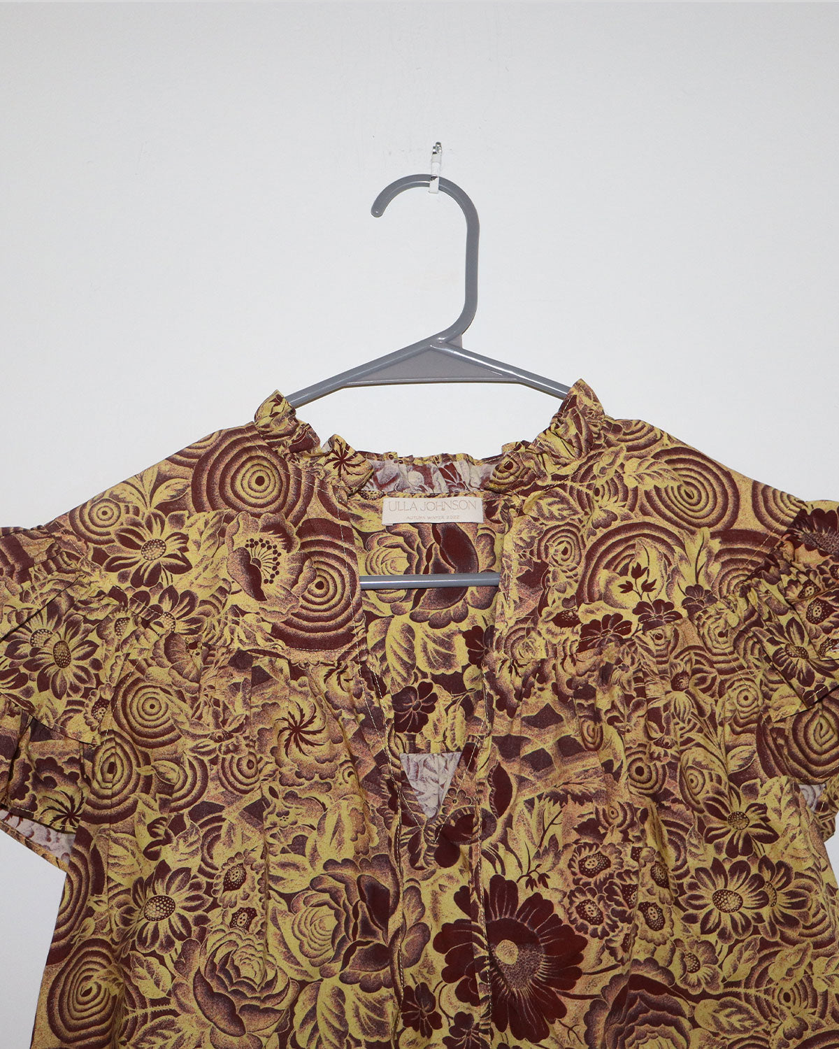 Floral Print V-Neck Blouse